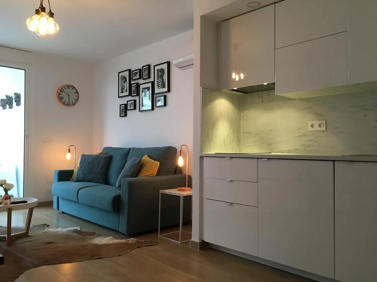 La Roca Chica First Line Beach Bajondillo Nice & Cosy Studio Apartment Torremolinos Spain
